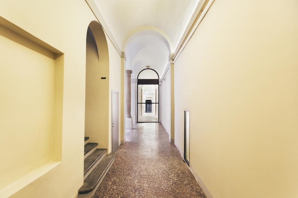 Opera Apartment *